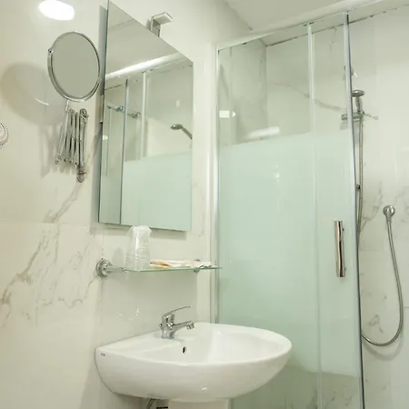 Hotel Cristallo Paestum 3*